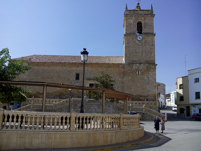 Lee más sobre el artículo Renovación del alumbrado público en Ledaña gracias al Programa DUS 5000